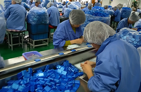 牙線包裝流水線貼標(biāo)機(jī)